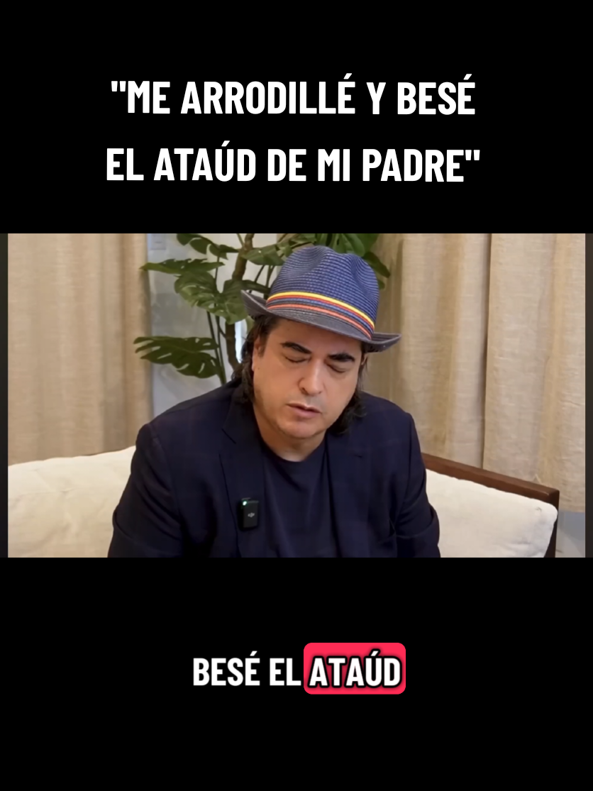 Un lazo de silencio. 🍂 . . . . . . . . . . . #jaimebayly #papá  #soledad #paternidad #papaehijo 
