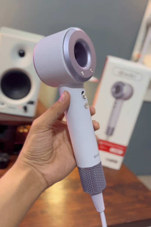 Pengering Rambut Smart Hair Dryer Keren dari Aoki ini Rekomendasi buat kamu yang butuh pengering rambut pintar #hairdryer #aoki #etechid #pengeringrambut #pengeringrambutpintar 