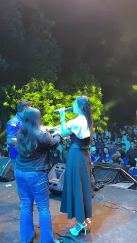 anggur merah  #dangdutkoplo #officialfamilysgroup #familysgroup #anieanjanie #fyppppppppppppppppppppppp 