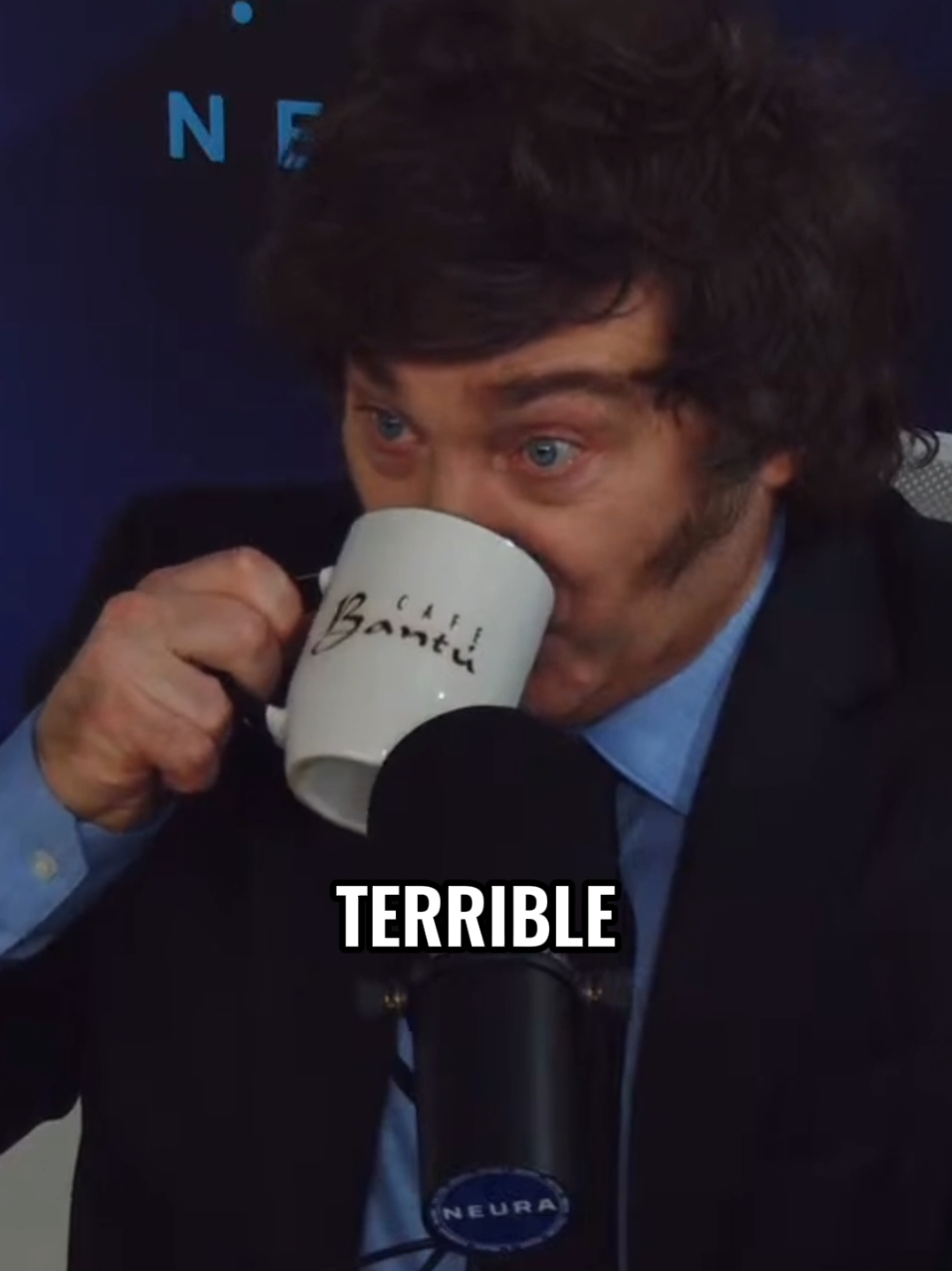 Escúchalo hasta el final... 👀😯 ¡Adquiere mis libros en el link de mi perfil! 📚 • Cómo Desarrollar una Mentalidad de Excelencia: Transforma tu forma de pensar y alcanza tu máximo potencial. 📘 • El Hombre en Busca de la Excelencia: Una historia de transformación personal. 📗 • La Excelencia Estoica: Transforma tu Vida con Sabiduría y Disciplina. 📓 • Principios de Excelencia: Para una vida más plena y sobresaliente. 📕 • En Busca de la Excelencia: Un viaje hacia la superación personal. 📙 Estos libros te guiarán en el camino para alcanzar tu máximo potencial y vivir una vida significativa. 🌟 Links en mí perfil 📲 📝 @soyexcelencia  Descubre cómo superar desafíos, establecer metas claras y cultivar una Mentalidad de Crecimiento.🦁 ¡Únete a este emocionante viaje hacia la excelencia! 🌈 Sígueme en @creandoexcelencias , @juancruzariste  📝 Comenta “🦁” si estás de acuerdo!  ¡Ya es momento de que seas una Persona de Excelencia! Si quieres: • Mantenerte motivado 💪🏻 • Adquirir nuevos conocimientos 📚 • Alcanzar tus metas 🏁 • Cambiar tu mentalidad 🧠 • Y recibir a diario consejos para tu vida...   Debes estar siguiendo a: ➡ @soyexcelencia ➡ @soyexcelencia ➡ @soyexcelencia Y lo mejor es que comparto contigo todo este contenido de valor completamente Gratis. ❤ 🎥 DM for credits  ------ . . . #CrandoExcelencias #SoyExcelencia #EnBuscaDeLaExcelencia #PrincipiosDeExcelencia #LaExcelenciaEstoica 