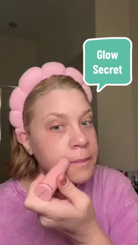 One stick, endless glow. 💗 The @KAHI US Seoul All-In-One Balm gives instant hydration, plumping, and that natural K-beauty dew — anytime, anywhere. ✨ #GlowStickGoals #kahi #kahimultibalm #tiktokshopcreatorpicks #tiktokshopblackfriday 