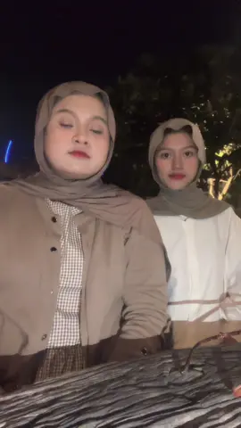 yeah bersamw bocil korban hts :/ @nv 