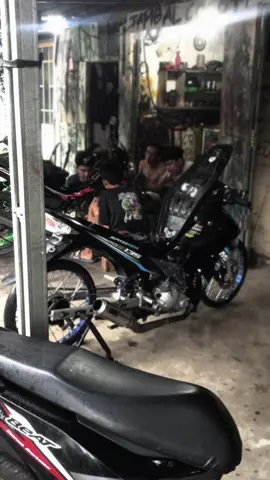 🥶#mxbaratav2 #mxjarijaristayl #thailandrecing🇹🇭 #mxoldmenolakpunah #fypmxold135cc 