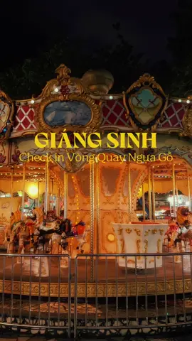 Chỗ này chụp Giáng Sinh đẹp lắm nèee  #vongquaynguago #giangsinh #noel #giangsinh2025 #saigon 