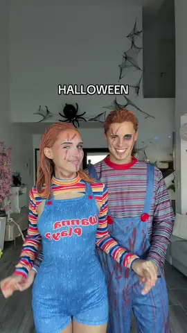 Nuestro último disfraz😂