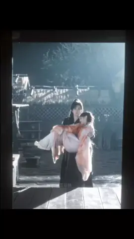 Di antara ribuan pedang dan hujan darah, Wangquan Fugui memilih satu hal yang tak bisa ia biarkan hilang — Qing Tong. Bukan sekadar menyelamatkan tubuhnya, tapi juga jiwa yang membuatnya kembali percaya pada hidup.✨🥹 #wangquanfugui #qingtong #chengyi #liyitong #heavenandearthswordheart 