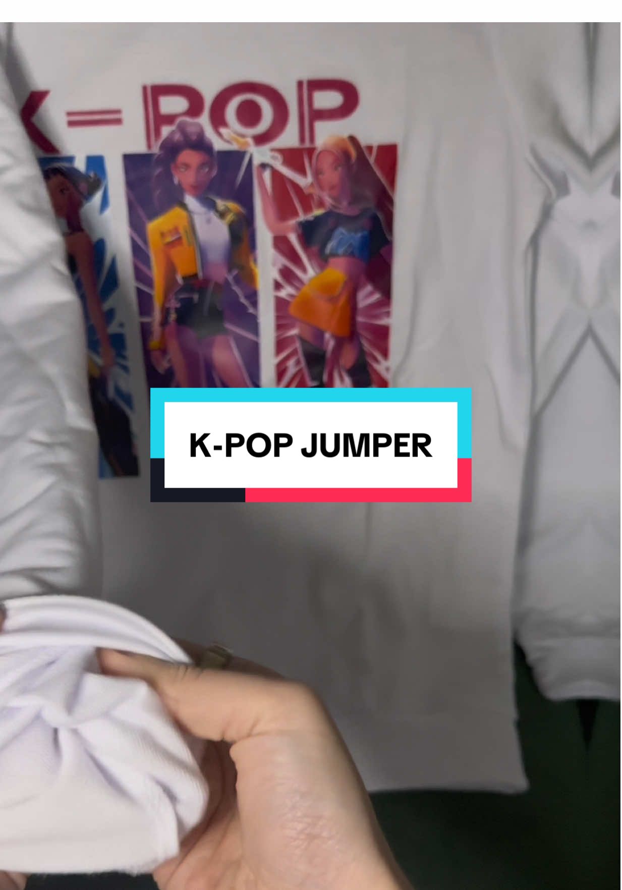 Perfect lightweight jumper for any K-POP lovers out there! #tiktokshop #tiktokmademebuythis #kidsfashion #kpop #jumper 