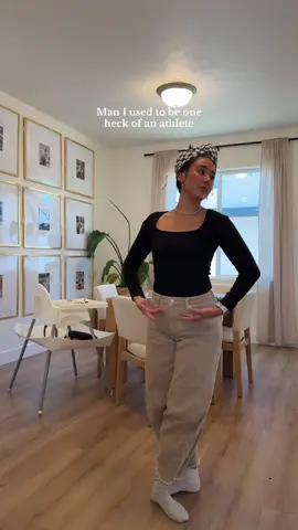 Brb let me grab my toe pads #dancetren #dancetok #ballet #sahm #realisticmomlife 