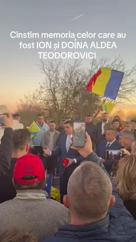 Cinstim memoria  marilor apostoli ai românismului ! 