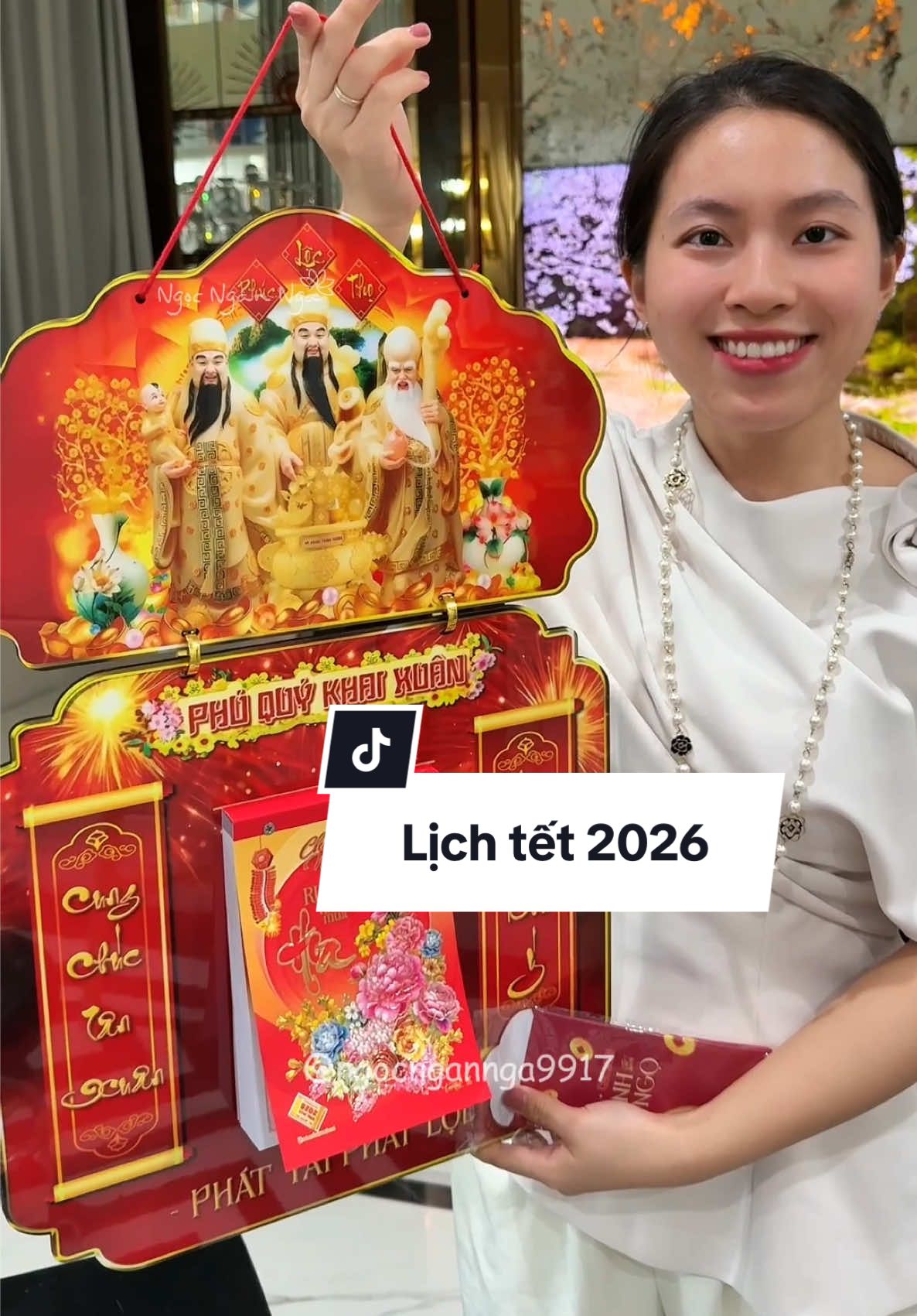 Trả lời @Sóng Ngầm Bác chọn mẫu 1 và 2 trong giỏ hàng là mẫu song mã nhé. Mai Huyền Anh là tên xưởng ạ #lichtet #lichnammoi #lich2026 #lichtreotuong #ngocngannga 