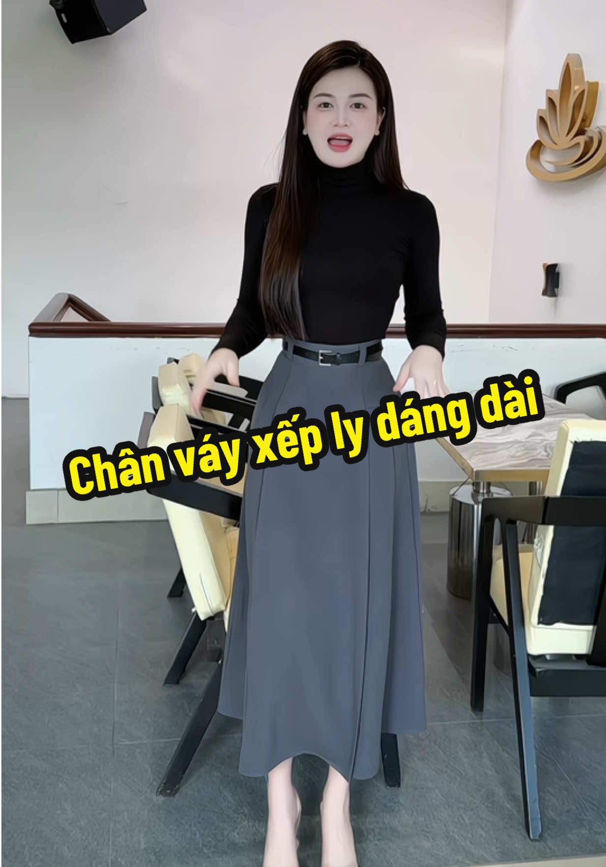 Chân váy xếp ly dáng dài