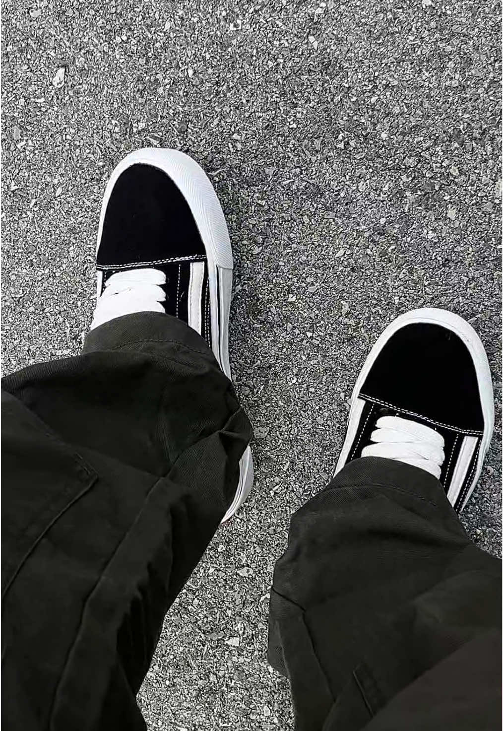 Giá rẻ lắm rồiii, băm đi anh em ơiii 🔥 #secondsunday #sneaker #giaythethao #giaydihoc #xuhuong 