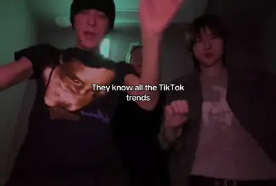 They’re lurking 😎 #corits #LearnOnTikTok #viral 