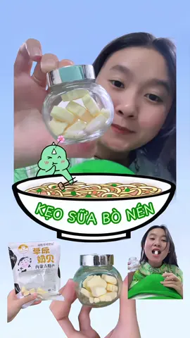 Lớn rồi nhưng vẫn mê ăn kẹo sữa bò nén và tất nhiên lâu lâu hết kẹo vẫn ăn vụng sữa bột 😆 #khunglongbongan #dieumykhunglongbong #emtraidm #keosuabonen #huthuytinhconapday 