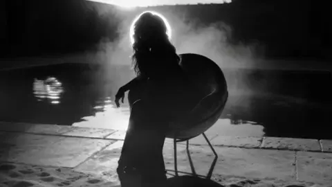 اختلفنا عن زمان فرقنا فإفترقنا ‏كل واحد فينا راح لحاله واتفقنا  ‏اننا خلاص مش لبعض ‏⁦‪#انغام #fyppppppppppppppppppppppp #مشاهير_تيك_توك #2025 #اغاني 