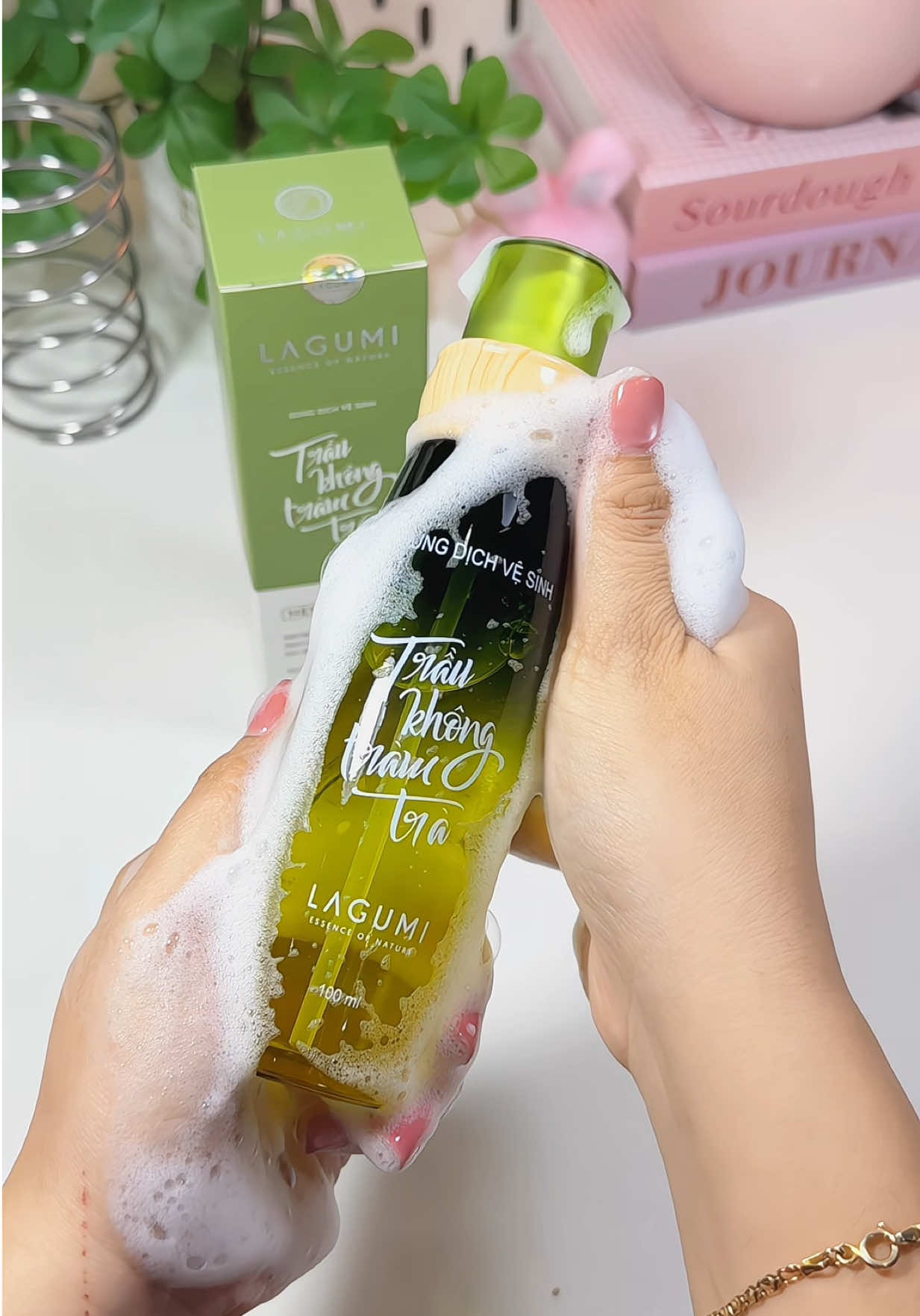 Dung dịch vệ sinh phụ nữ lá trầu không tràm trà lagumi #lagumi #dungdichvesinh #ddvs #ddvsnu #ddvslatraukhong 