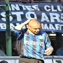 Ronaldo Fenômeno>Ronaldo🇧🇷🔥 #ronaldo #r9 #ronaldofenomeno #ronaldonazario🇧🇷 #futebolbrasileiro 