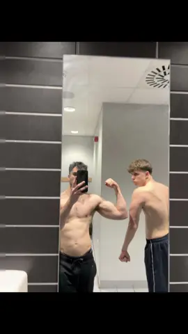 Just a gym lifestyle really #gym #fyp #GymTok #viral #gymbro 