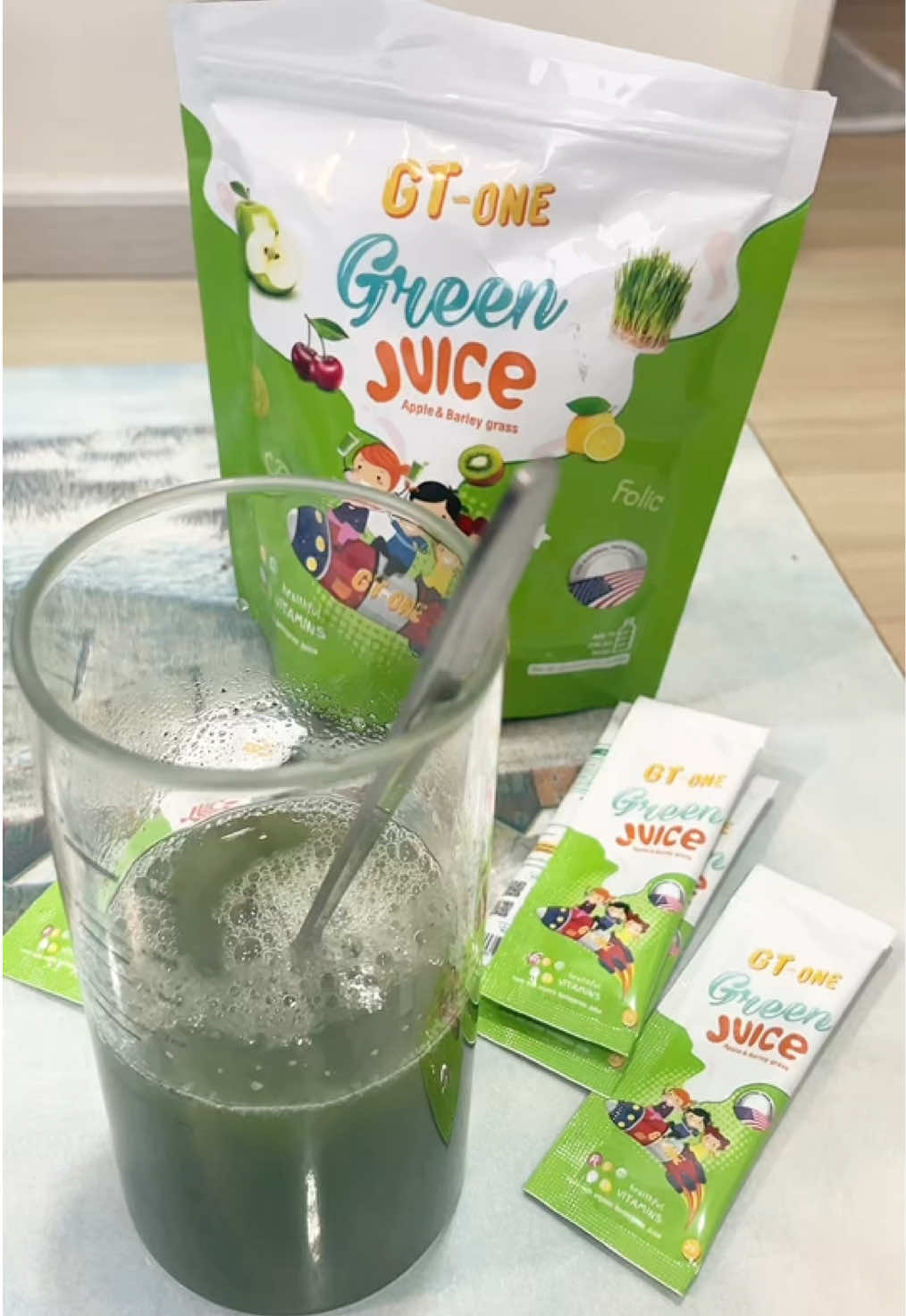 กรีนจูซ ทานง่ายกินได้ตั้แต่เด็กจนโต หมดปัญหาลูกไม่ทานผัก หรือทานผักน้อย วัตถุดิบนำเข้าจาก America แนะนำให้ดื่มในขวด shake เพื่อเขย่าให้การละลายได้อย่างทั่ว ถึงค่ะ ไม่แนะนำให้ชงในเครื่องดื่มร้อน #ผง#ผงผักงน้ำผัก#ผงน้ําผักar#narahre#greenjuiceone 