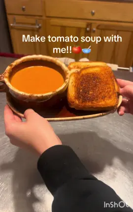 Still working on my editing🤭 #cooking #tomatosoup #fyp #foryoupage #foryou 