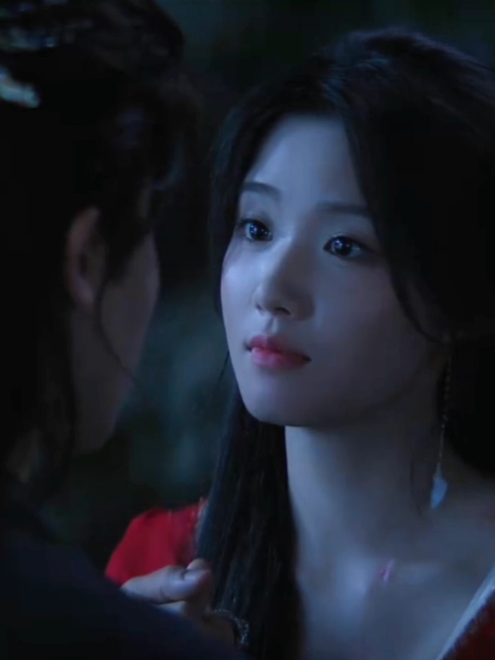 Ji Bozai joked with Ming Yi and made her feel embarrassed.🥰🤭 #fyp #foryou #loveintheclouds #chinesedrama #cdrama 