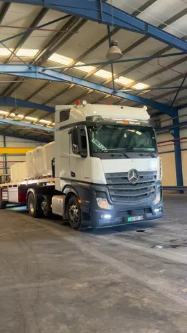 #ماشاءالله_تبارك_الله_اذكروا_الله #الحافظ_الله♥️✨ #تبارك_الله❤️🧿 #شاحنات_مرسيدس_بنز #شاحنات_الاردن 