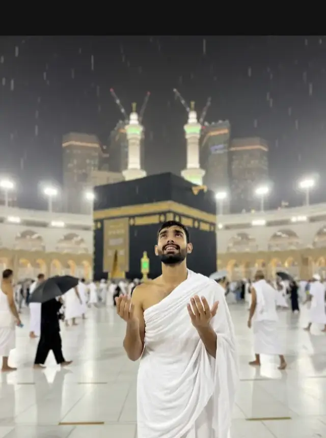 *اے اللہ!* جو ہمارے حق میں بہتر ہے، بس وہی عطا کرنا، اور جو ہمارے لیے بہتر نہیں، ہمیں اس کی خواہش اور سوچ سے بھی محفوظ فرما۔ *آمین، یا ربّ العالمین!* 🤲 ❤️