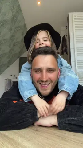 لقطه نادره شوي لتيالدا حلالك بلايك ولا تحطين عليها موسيقى والله ما أحللك لا تستهينين بكلامي 