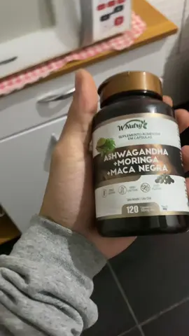 Eu descobri uma combinação de um suplemento que é tão forte que aposentou meu café da tarde! Não é só moringa, não é só maca peruana, É a mistura dos três!  Ashwagandha, Maca Negra e Moringa!  Juntos, eles zeram o cansaço mental e te dão um foco de outro nível e muito mais! O dia para de te arrastar.  Você acorda pronto, mantém a energia sem oscilar e dorme bem!  É a sensação de ter a rotina sob total controle!  Isso aqui é o que eu chamo de bem-estar completo! Se você cansou de viver no 50%, a mudança tá aqui nesse suplemento!  O estoque é limitado, clica no botão abaixo e garante o seu!