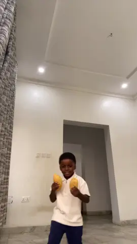 Us We no understand the lyrics but we hear meat pie, we move. Why MAVO dey tempt us with meat pie lyrics like this 😩🥟 Your body na meat pie, but hunger dey first 😂  #fyp ##relatable #fypviralシviral 