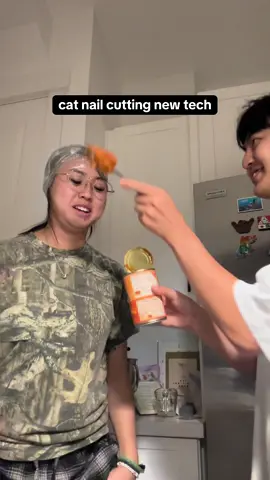 cat life hack cause mochi is a sassy girl @🍎 #cat 