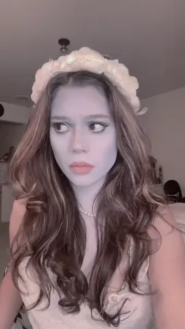 #corpsebrideemilly #corpsebride #halloweencostume #halloween #costumeideas 