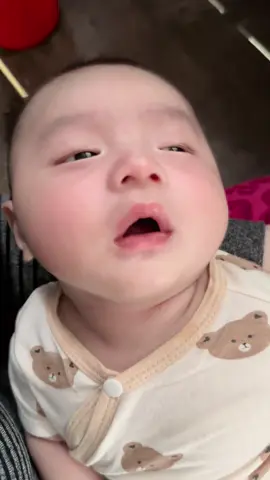 Bú xong mở con mắt lên hong nổi mấy ní ơi 😂#xuhướng #2025tiktok #ebedethuong #TikTokAwardsVN #babytiktok 