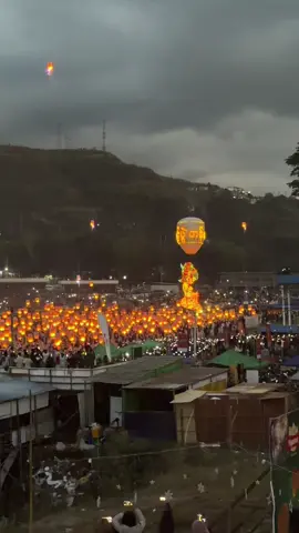 ဖွင့်ပွဲအမှီရောက်ခဲ့ ပြီ#တောင်ကြီးတန်ဆောင်တိုင်ဖွင့်ပွဲ #တောင်ကြီးတန်ဆောင်တိုင်ပွဲတော် #တန်ဆောင်တိုင်မီးပုံးပျံပွဲတော် @P Jai Bo 