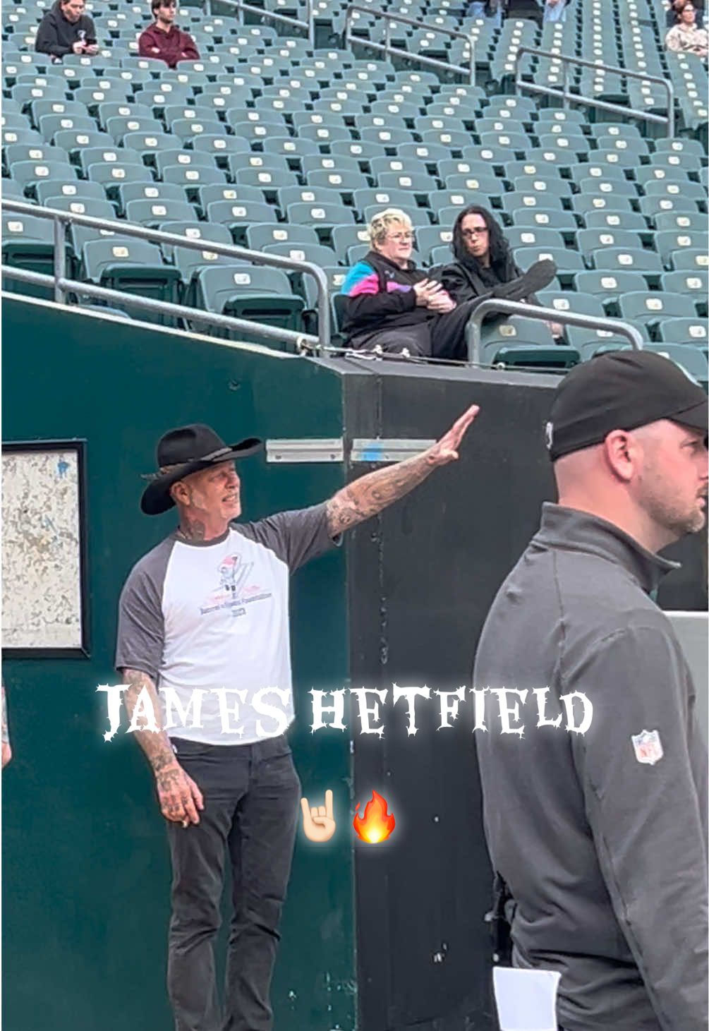 @metallica 🤘🏻🔥 #m72worldtour #jameshetfield #jameshetfieldfans #jameshetfieldmetallica #jameshetfieldsguitar 