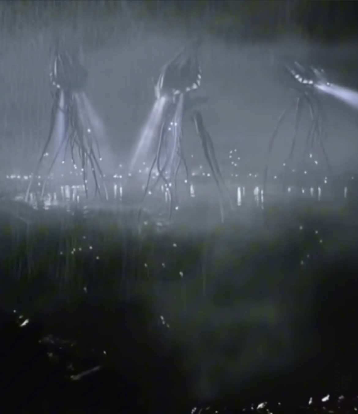 Aliens first #3iatlas #aliens #ufo #alieninvasion #invincible 