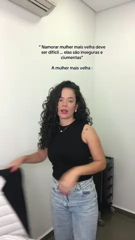 Curte seu baile novinha 😮‍💨🏳️‍🌈 #wlw #mulheresmaisvelhas #lesbicastiktok🌈 