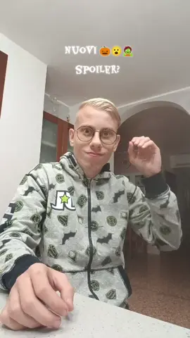 Video interattivi😮😳🎃 per halloween?  Tantissimi like al video e seguitemi.... #foryou #voliamoneiperte #danilshowman  #divertimento #inquietante  Le sorprese lego stasera però con qualche🥹🩵 cambiamento!!