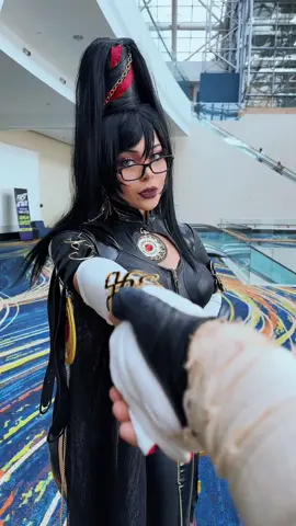 Its canon that Bayonetta is 8ft tall with her boots on😭😭😭 Bayonetta: @Naty ❤️🍕  #dante #bayonetta #dantecosplay #bayonettacosplay 