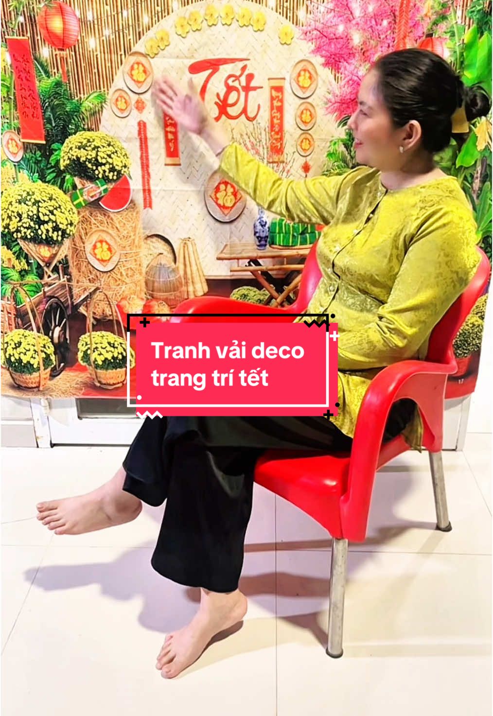 Phải công nhận tết đến xuân về lòng người nôn nao đón xuân . Tết mà có tấm tranh vải deco chụp hình tết là đúng bài nha mấy chị #medautayninh #tet2026 #tranhvaitreotuong #tranhvaitrangtritet#tranhvaidecor 