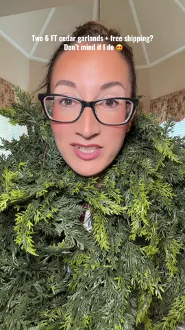 Found the perfect garland for a cozy holiday mantle 🕯️✨ Real-touch greenery that looks so real and it’s on sale + free shipping right now! Tap the cart to grab it 🌲 #TikTokShopFinds #CozyHome #HolidayDecor #MantleGoals #FlashSale 