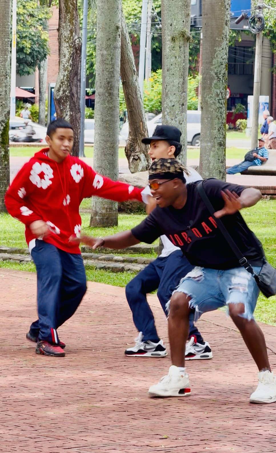 Ahí Viene El Influencer 😱🤣🤦🏾#explorepage #trend #fyp #usa 