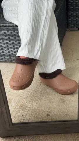 I LOVE these crocs 😍😍😍😍 #tiktokshopblackfriday #tiktokshopcybermonday #tiktokshopcreatorpicks #viralontiktokshop #creatorpicksambassador 