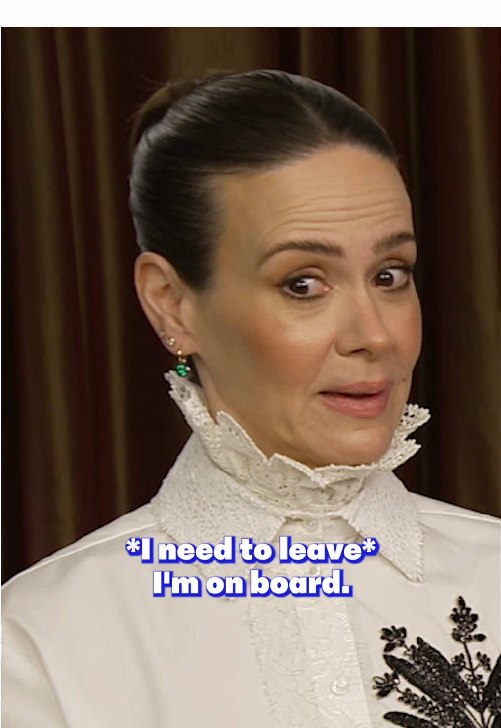 THE POOR BERRIES 🍓 #naomiwatts #sarahpaulson #allsfair  Catch All’s Fair on Disney+ from the 4th November 💋