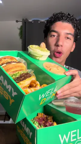 Les nouvelles boxe à composer sa se passe chez @Welldone.off  #tendance #degustation 