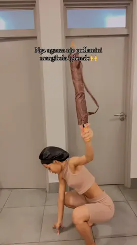 @Abaphathi Bohlelo Team yami niqhubeke njalo niyibambe noma sesingasekho 💁‍♀️♥️