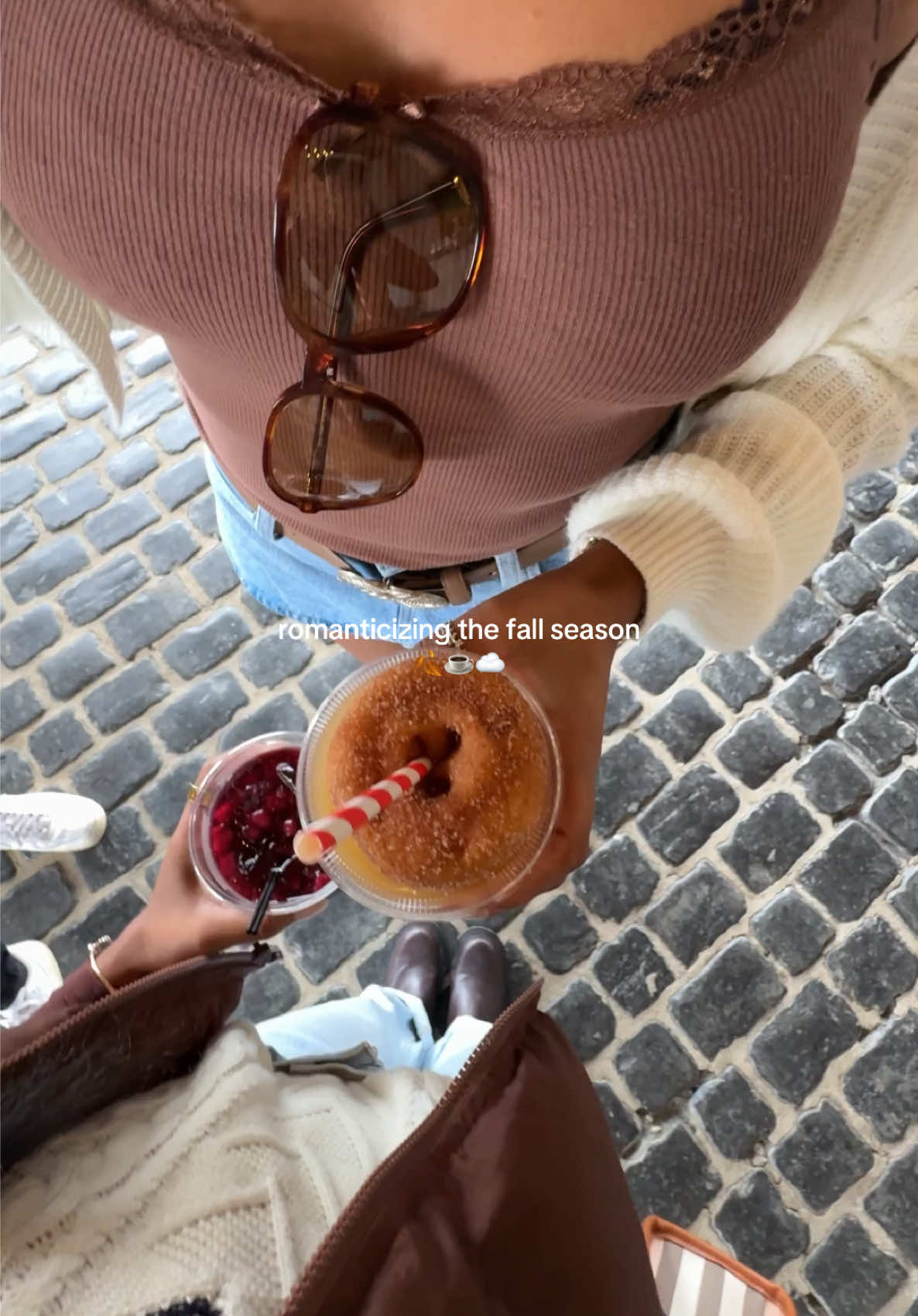 romanticizing fall in my late 20’s 🍂☕️   #romanticizeyourlife #falldiaries #fallbucketlist #fallaesthetic #latetwenties 