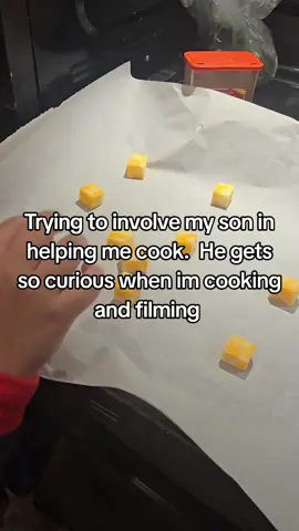 He loves being involved in the kitchen. He doesn’t fully understand, but he wants to try — and that’s what matters. Even with hypotonia from UBTF and Chiari making coordination difficult, he still gave his all spinning the eggs and helping place the cheese. These “small” things are huge wins for us. 💛 #HypotoniaAwareness #UBTF #ChiariMalformation #RareDiseaseMom #CarterStrong       