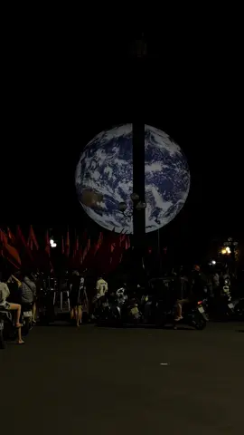 “Hà Nội là những câu yêu đầu tiên…” #hotay #hanoi #muathuhanoi #traidat #fyp 