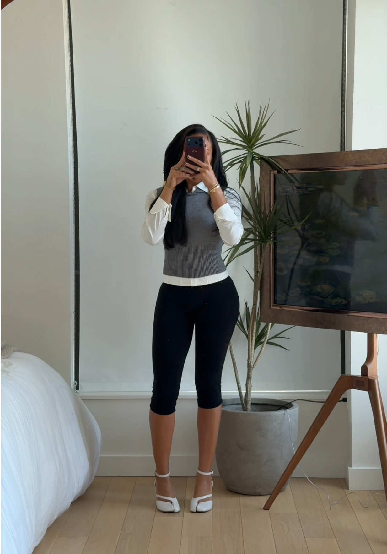 I just wanted to show you my outfit. All details are on my LTK 🤍